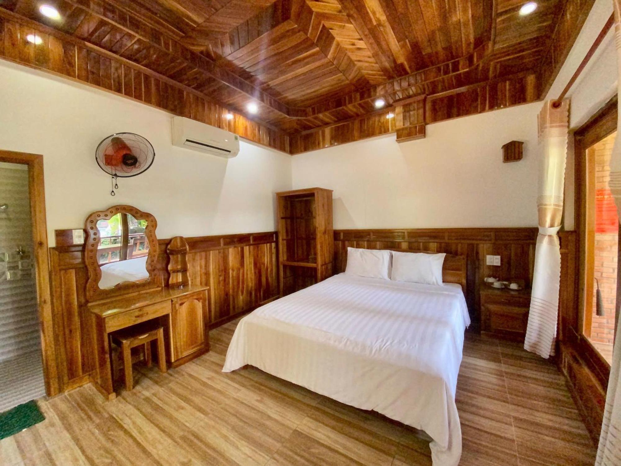 Y Nghia Bungalow Ong Lang Phú Quý Zewnętrze zdjęcie