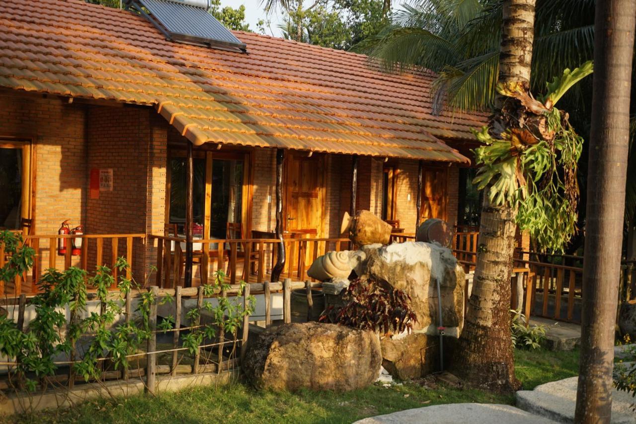 Y Nghia Bungalow Ong Lang Phú Quý Zewnętrze zdjęcie
